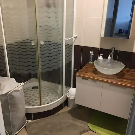 Joli 2 Pieces De 42m² Jo 2024 Apartamento Trappes
